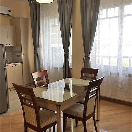 Asterias Apartment Tbilisi Bagian luar foto
