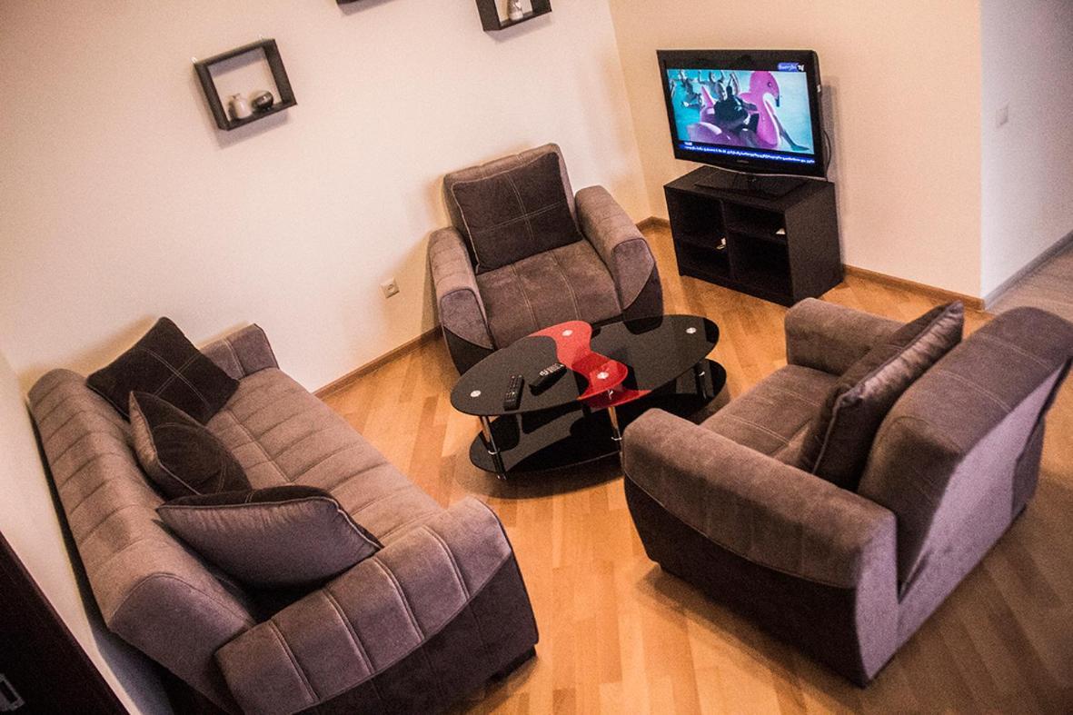 Asterias Apartment Tbilisi Bagian luar foto